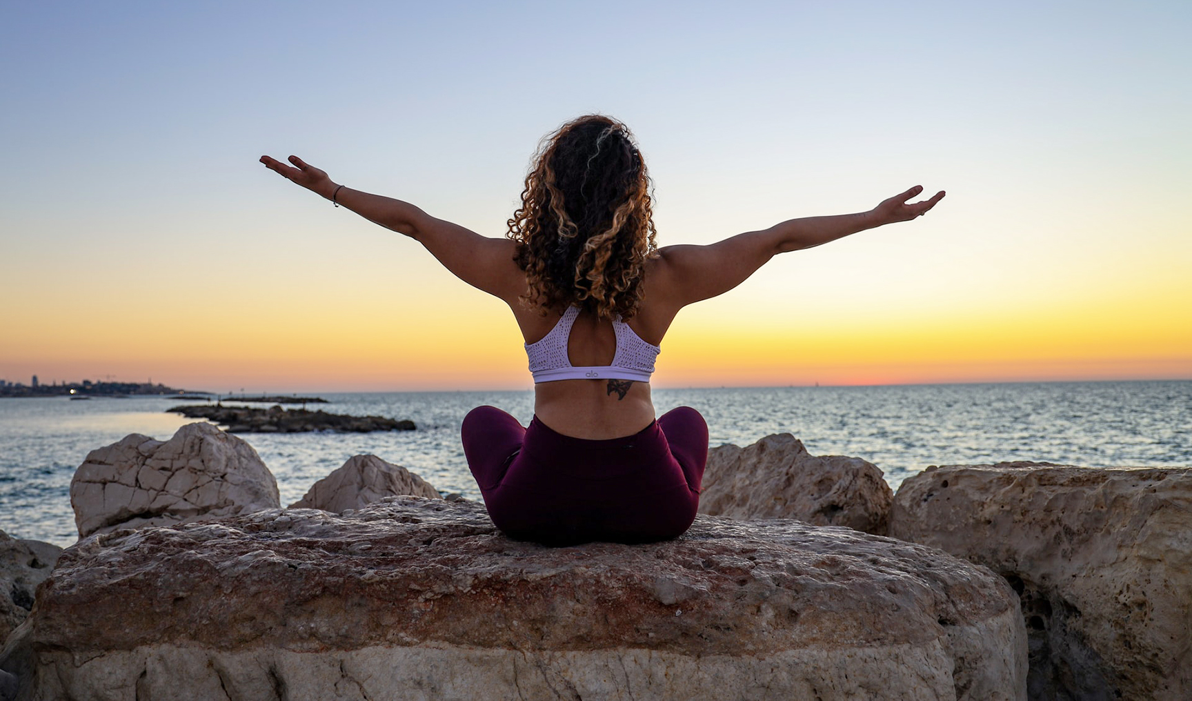 5 Best Yoga Apps while working from home