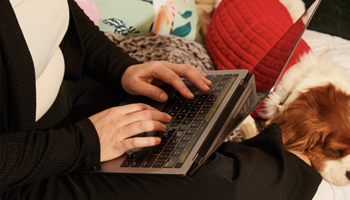 image of a woman using the employee referral outreach template