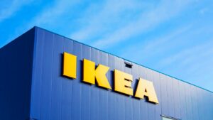 A Giant Competitor May Not Be Bad For Small Businesses