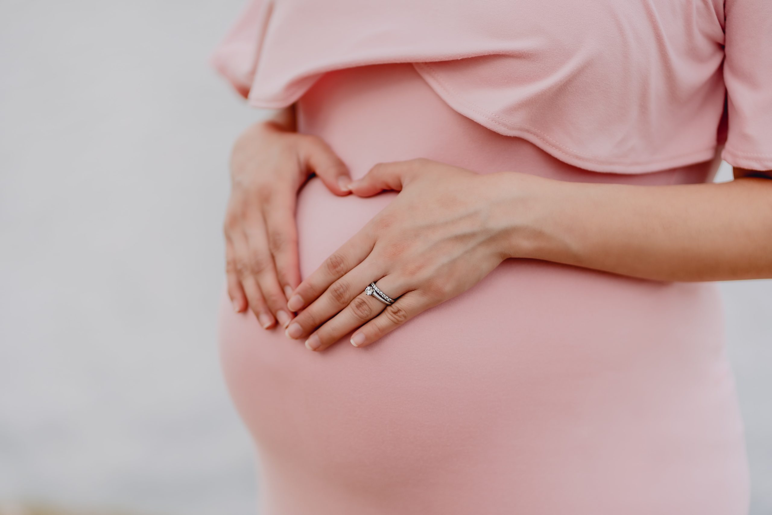 7 ways to help and support pregnant employees