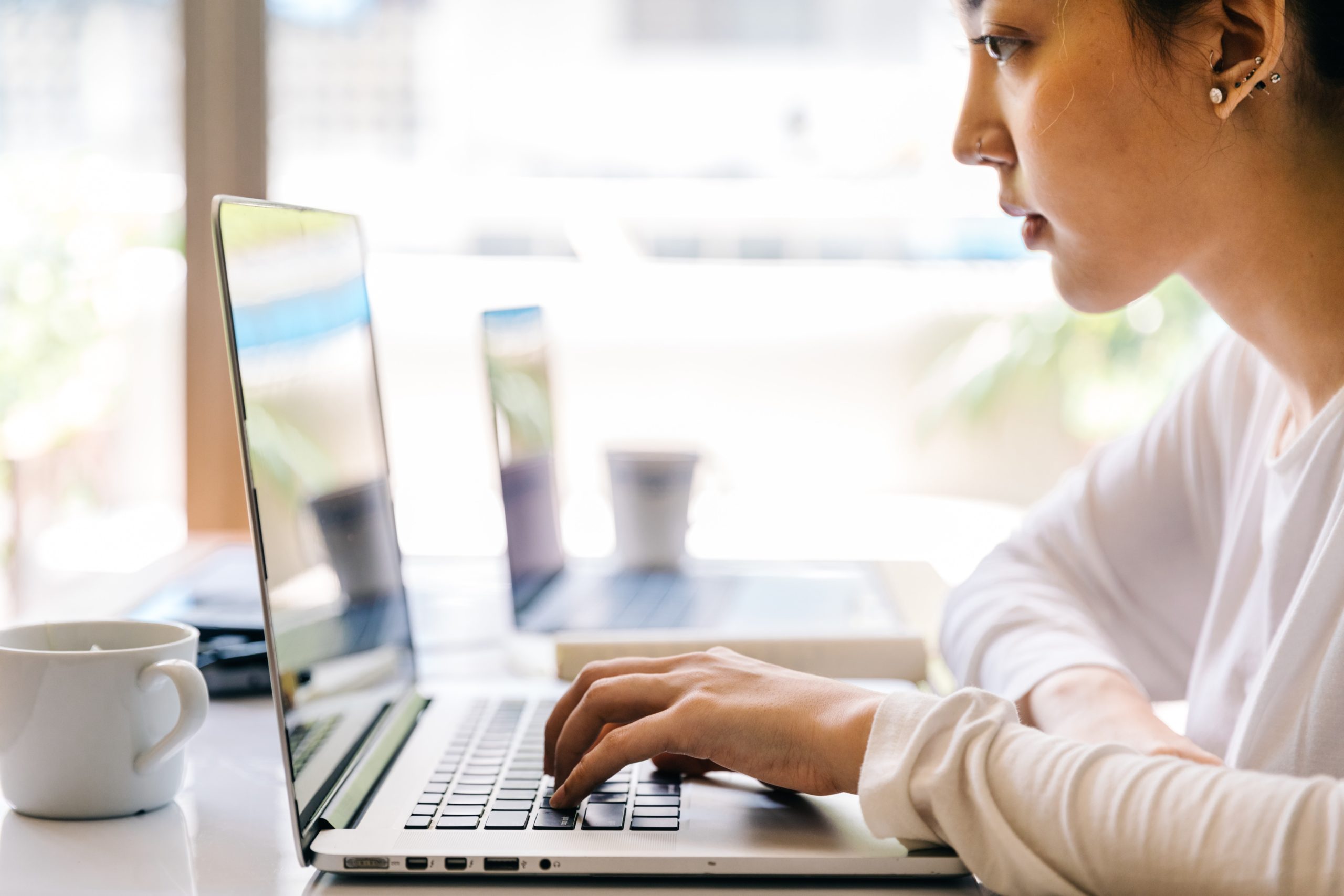 How leaders can overcome the challenges of a hybrid workforce