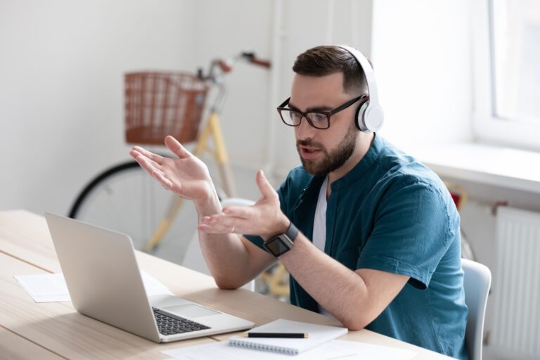 Mental health and wellbeing at work courses