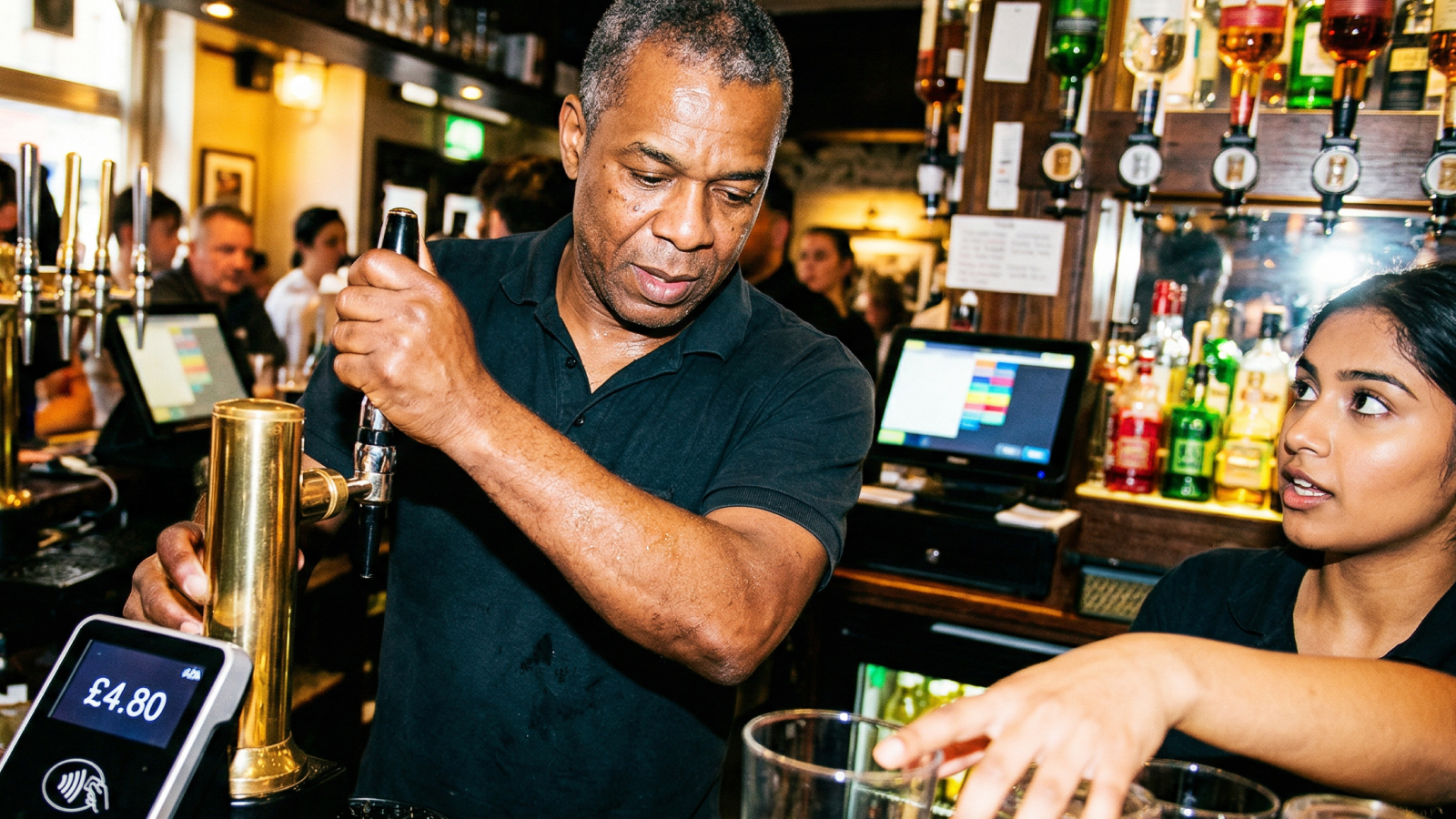 Why Are UK Pubs Closing in 2026? The Employment Costs Behind 161 Closures in 90 Days