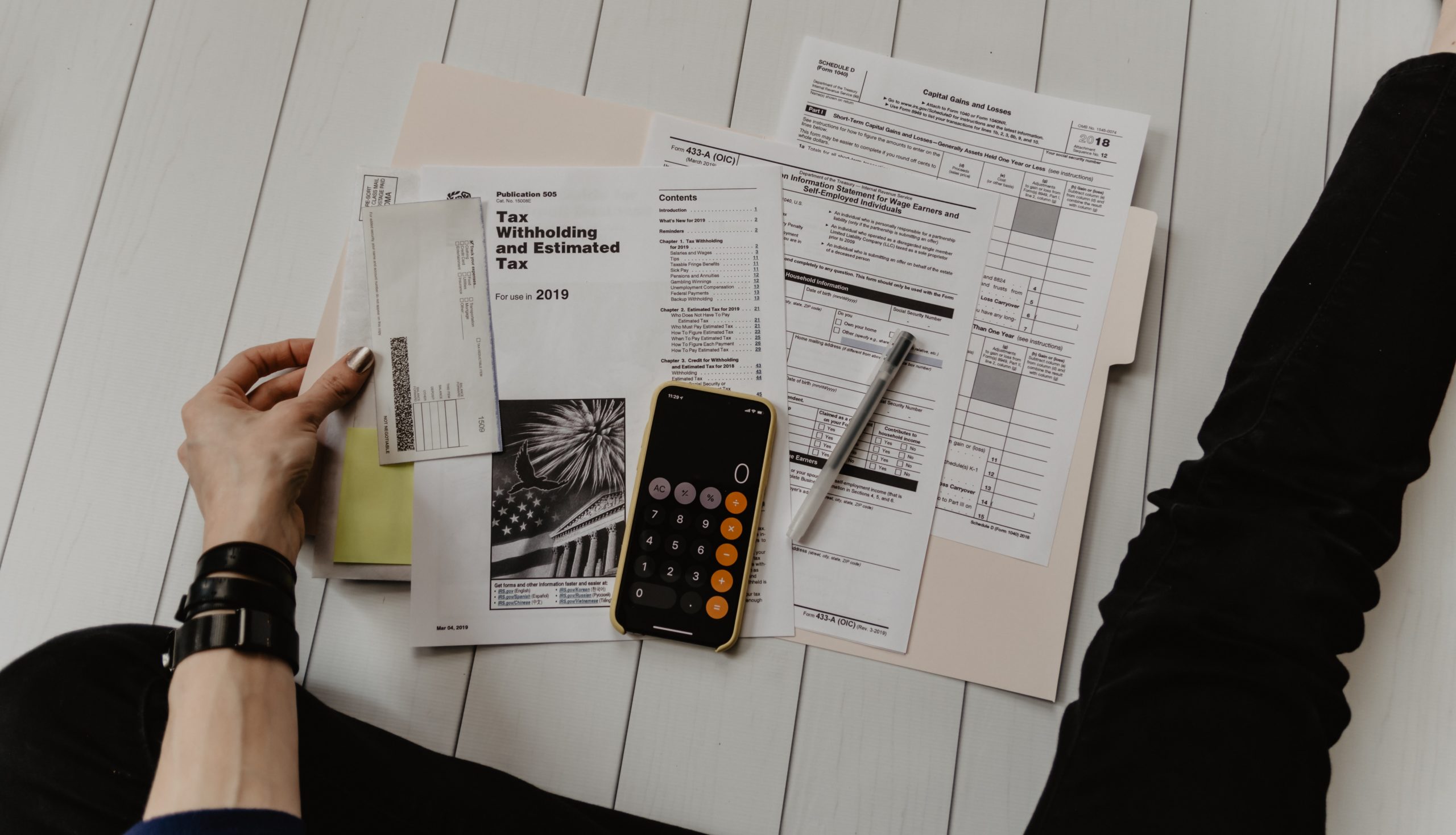 Managing payroll tax for interstate employees