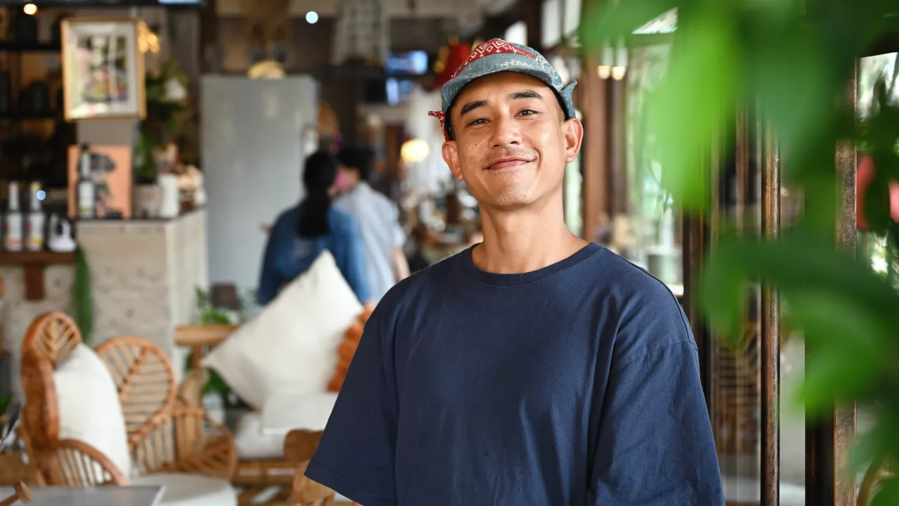 Restaurant Manager Job Description: Duties, Skills, & Responsibilities