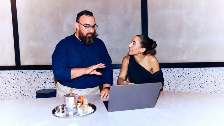 How to automate employee onboarding with AI